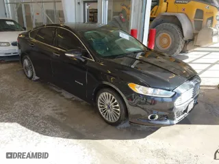2014 Ford Fusion Titanium Hybrid with VIN 3FA6P0RU1ER290290, listed as a IAAI auction lot 41671735 with 207,405 mi miles. Bid and sale history available at carsss.com. Image 1.