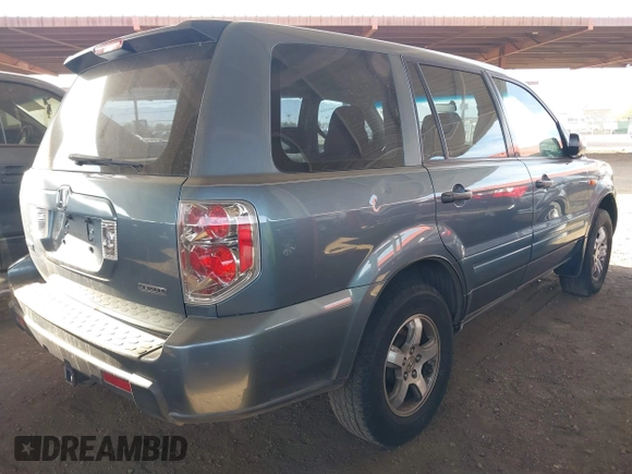 2006 Honda Pilot LX with VIN 2HKYF18146H546803, listed as a IAAI auction lot 41533192 with 218,754 mi miles. Bid and sale history available at carsss.com. Image 4.
