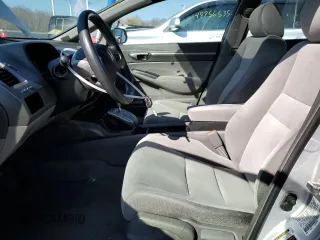 2007 Honda Civic EX with VIN 1HGFA16867L132992, listed as a Copart auction lot 49232375 with 167,916 mi miles and Salvage Title. Bid and sale history available at DreamBid. Image 7.