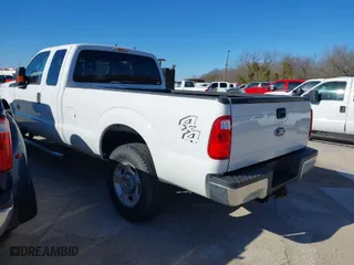 2015 Ford Super Duty F-250 SRW XLT with VIN 1FT7X2BT3FED17666, listed as a IAAI auction lot 41413915 with 87,618 mi miles. Bid and sale history available at carsss.com. Image 3.