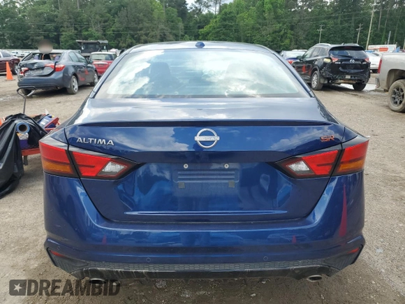 2024 Nissan Altima SR with VIN 1N4BL4CV0RN355013, listed as a Copart auction lot 54321995 with 8,722 mi miles and Salvage Title. Bid and sale history available at carsss.com. Image 6.