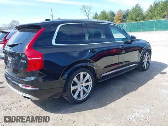 2016 Volvo XC90 T6 Inscription with VIN YV4A22PL6G1064524, listed as a IAAI auction lot 41795921 with 111,483 mi miles. Bid and sale history available at carsss.com. Image 4.