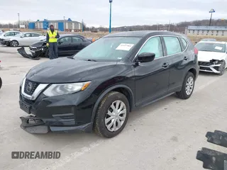 2020 Nissan Rogue SV with VIN KNMAT2MT3LP542894, listed as a IAAI auction lot 41527584 with 134,207 mi miles and . Bid and sale history available at carsss.com. Image 2.