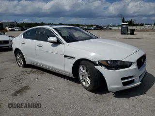 2018 Jaguar XE 25t Premium with VIN SAJAD4FX3JCP22438, listed as a Copart auction lot 73359084 with 95,808 mi miles and Clean Title. Bid and sale history available at carsss.com. Image 4.