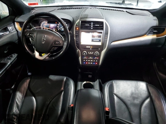 2016 Lincoln MKC Reserve with VIN 5LMTJ3DH9GUJ04915, listed as a Copart auction lot 84055804 with 102,685 mi miles and Salvage Title. Bid and sale history available at DreamBid. Image 8.
