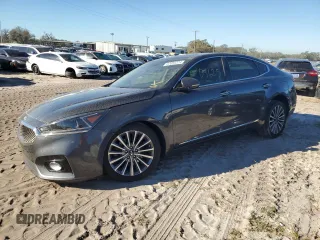 2017 Kia Cadenza Premium with VIN KNALC4J16H5084002, listed as a Copart auction lot 82050324 with 59,625 mi miles and Salvage Title. Bid and sale history available at carsss.com. Image 1.
