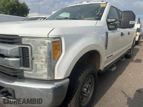 2017 Ford F-250 Lariat with VIN 1FT7W2BT6HEB52976, listed as a IAAI auction lot 42731339 with 267,628 mi miles and . Bid and sale history available at DreamBid. Image 25.