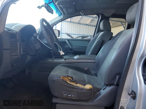 2005 Nissan Titan SE z VIN 1N6AA06B05N561722, wystawiony jako Copart lot #41987285 z przebiegiem 203 558 mil mil oraz Szkoda całkowita • Salvage title. Historia ofert i sprzedaży dostępna na DreamBid. Obrazek 7.