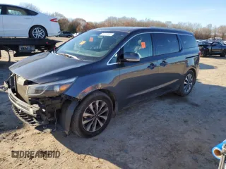 2015 Kia Sedona SX with VIN KNDMC5C10F6063888, listed as a Copart auction lot 85172074 with 145,403 mi miles and Clean Title. Bid and sale history available at carsss.com. Image 1.