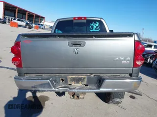 2007 Dodge 1500 SLT with VIN 1D7HU18207J523662, listed as a IAAI auction lot 41215939 with 250,725 mi miles. Bid and sale history available at carsss.com. Image 17.
