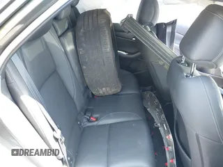 2021 Mazda CX-30 Select z VIN 3MVDMABL3MM233701, wystawiony jako IAAI lot #42086778 z przebiegiem Nie podano mil oraz . Historia ofert i sprzedaży dostępna na DreamBid. Obrazek 21.