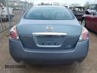 2012 Nissan Altima 2.5 with VIN 1N4AL2AP2CN493678, listed as a IAAI auction lot 42105581 with 147,956 mi miles and . Bid and sale history available at carsss.com. Image 16.