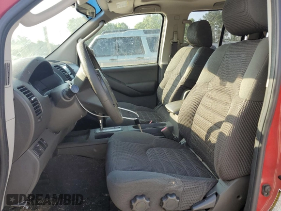 2006 Nissan Frontier SE z VIN 1N6AD07U96C454480, wystawiony jako Copart lot #57913575 z przebiegiem 218 586 mil mil oraz Czysty tytuł • Clean title. Historia ofert i sprzedaży dostępna na DreamBid. Obrazek 7.
