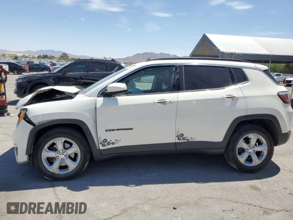 2018 Jeep Compass Latitude z VIN 3C4NJCBB7JT339233, wystawiony jako Copart lot #55175065 z przebiegiem Nie podano mil oraz Szkoda całkowita • Salvage title. Historia ofert i sprzedaży dostępna na DreamBid. Obrazek 1.