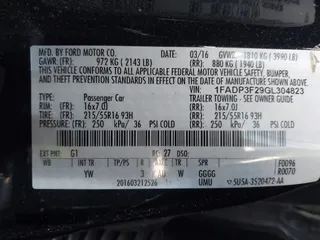 2016 Ford Focus SE with VIN 1FADP3F29GL304823, listed as a IAAI auction lot 41720924 with 82,245 mi miles. Bid and sale history available at carsss.com. Image 9.