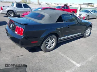 2008 Ford Mustang Deluxe with VIN 1ZVHT84N685144789, listed as a IAAI auction lot 41659256 with 176,332 mi miles and . Bid and sale history available at carsss.com. Image 4.