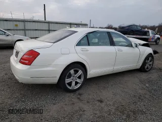 2010 Mercedes-Benz S 550 with VIN WDDNG8GB7AA314978, listed as a Copart auction lot 86700544 with 99,725 mi miles and Salvage Title. Bid and sale history available at DreamBid. Image 3.