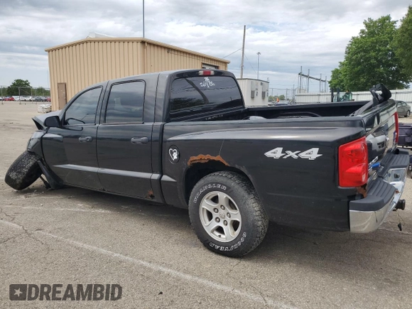 2006 Dodge Dakota SLT z VIN 1D7HW48N56S641575, wystawiony jako Copart lot #60141125 z przebiegiem 135 482 mil mil oraz Szkoda całkowita • Salvage title. Historia ofert i sprzedaży dostępna na DreamBid. Obrazek 2.