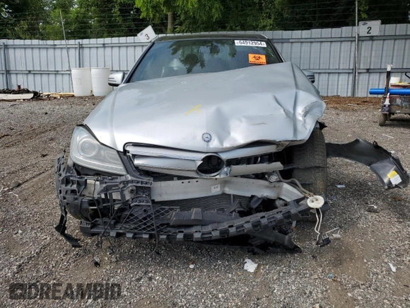2013 Mercedes-Benz C 350 with VIN WDDGF8JB6DA765456, listed as a Copart auction lot 64912954 with 242,623 mi miles and Salvage title. Bid and sale history available at DreamBid. Image 5.