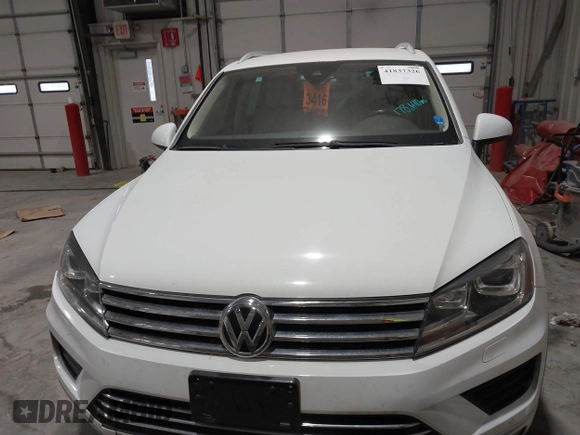 2016 Volkswagen Touareg Sport с VIN WVGEF9BP2GD010630, выставлен на аукционе IAAI как лот 41837326 с пробегом 178 640 миль миль и . История ставок и продаж доступна на DreamBid. Изображение 12.