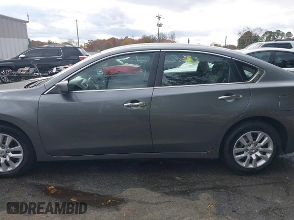 2014 Nissan Altima SV with VIN 1N4AL3AP1EN355509, listed as a IAAI auction lot 40895974 with 264,525 mi miles and . Bid and sale history available at carsss.com. Image 14.