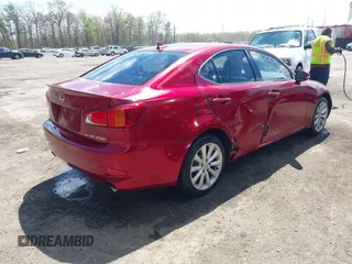 2010 Lexus IS 250 with VIN JTHCF5C27A5044022, listed as a IAAI auction lot 42008796 with 124,305 mi miles and . Bid and sale history available at carsss.com. Image 4.