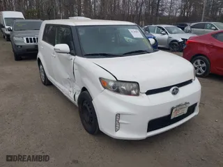 2015 Scion xB with VIN JTLZE4FEXFJ067957, listed as a IAAI auction lot 41709493 with 10,777,000 mi miles. Bid and sale history available at carsss.com. Image 1.