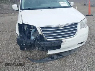 2010 Chrysler Town & Country Touring with VIN 2A4RR5D19AR432617, listed as a IAAI auction lot 42059653 with 189,582 mi miles. Bid and sale history available at carsss.com. Image 6.