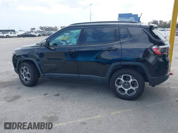 2022 Jeep Compass Trailhawk with VIN 3C4NJDDB8NT107992, listed as a IAAI auction lot 42116531 with 48,787 mi miles and . Bid and sale history available at DreamBid. Image 14.