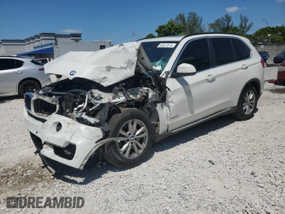 2014 BMW X5 xDrive35i with VIN 5UXKR0C52E0H20513, listed as a Copart auction lot 52831615 with 111,414 mi miles and Salvage Title. Bid and sale history available at carsss.com. Image 1.