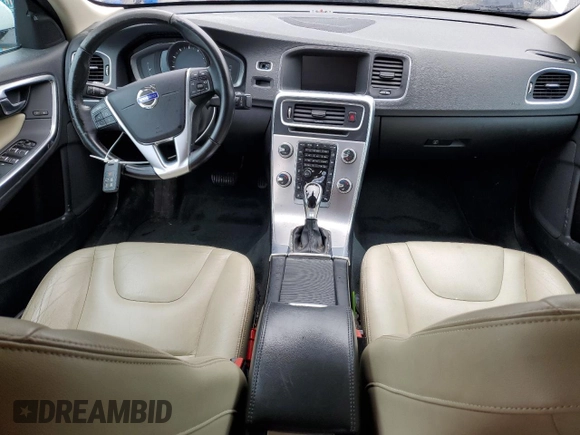 2017 Volvo S60 Inscription z VIN LYV402HK1HB144657, wystawiony jako Copart lot #55023205 z przebiegiem Nie podano mil oraz Czysty tytuł • Clean title. Historia ofert i sprzedaży dostępna na DreamBid. Obrazek 8.