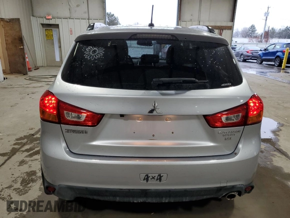 2016 Mitsubishi Outlander SEL z VIN JA4AR4AW5GZ038621, wystawiony jako Copart lot #82545934 z przebiegiem 56 503 mil mil oraz Szkoda całkowita • Salvage title. Historia ofert i sprzedaży dostępna na DreamBid. Obrazek 6.