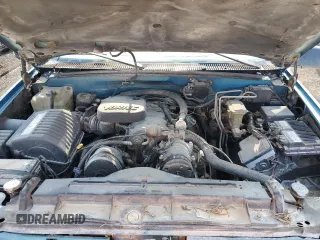 1997 GMC Sierra 2500 z VIN 1GTGK29JXVE562949, wystawiony jako Copart lot #68270174 z przebiegiem 212 422 mil mil oraz Szkody całkowita. Historia ofert i sprzedaży dostępna na DreamBid. Obrazek 11.