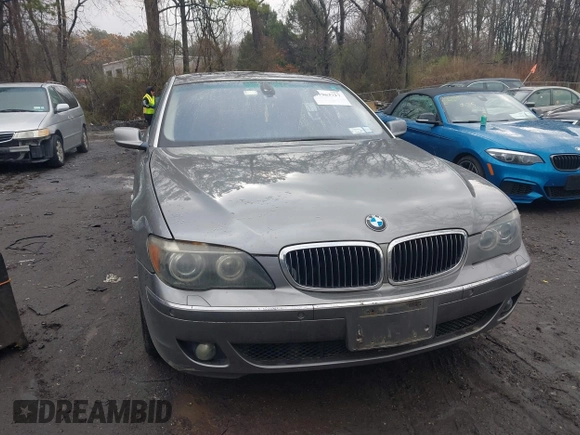 2008 BMW 7 Series 750Li with VIN WBAHN83518DT77870, listed as a IAAI auction lot 41963717 with 86,108 mi miles and . Bid and sale history available at carsss.com. Image 6.