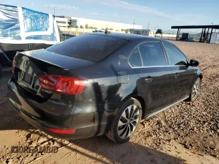 2013 Volkswagen Jetta Hybrid SE with VIN 3VW637AJ3DM303498, listed as a Copart auction lot 63505045 with 160,777 mi miles and Clean title. Bid and sale history available at DreamBid. Image 3.
