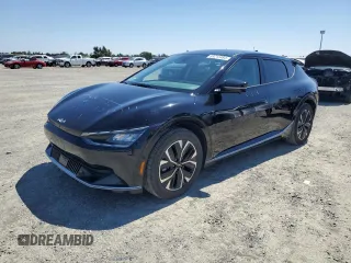 2022 Kia EV6 Wind with VIN KNDC3DLC3N5075688, listed as a Copart auction lot 69215484 with 32,940 mi miles and Salvage Title. Bid and sale history available at carsss.com. Image 1.