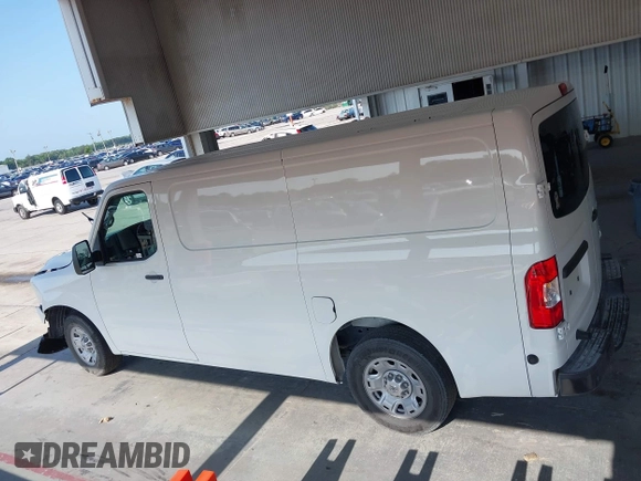 2019 Nissan NV Cargo S z VIN 1N6BF0KM6KN807312, wystawiony jako IAAI lot #42212923 z przebiegiem 211 162 mil mil oraz . Historia ofert i sprzedaży dostępna na DreamBid. Obrazek 14.