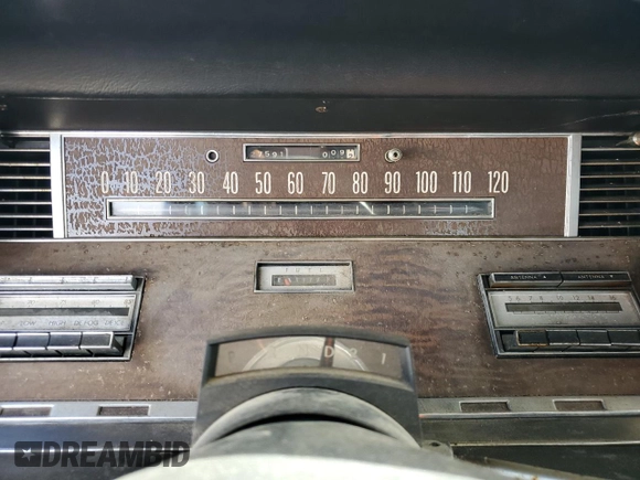 1968 Lincoln Continental with VIN 8Y82A846885, listed as a Copart auction lot 49415864 with 27,591 mi miles and Salvage Title. Bid and sale history available at DreamBid. Image 9.