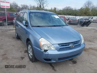 2010 Kia Sedona LX with VIN KNDMG4C36A6326605, listed as a IAAI auction lot 41902646 with 0 mi miles. Bid and sale history available at carsss.com. Image 1.