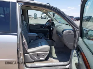 2005 GMC Envoy Denali z VIN 1GKES66M256205213, wystawiony jako IAAI lot #42356057 z przebiegiem 200 245 mil mil oraz . Historia ofert i sprzedaży dostępna na DreamBid. Obrazek 5.