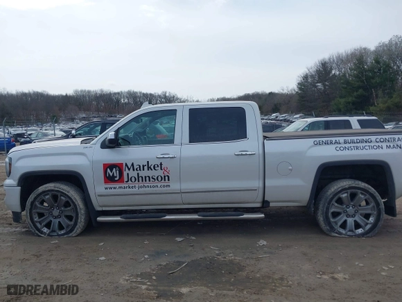 2018 GMC Sierra 1500 Denali with VIN 3GTU2PEJ6JG520383, listed as a IAAI auction lot 41849192 with 152,970 mi miles. Bid and sale history available at carsss.com. Image 14.