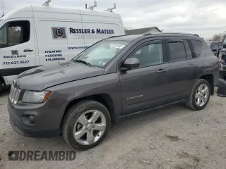 2015 Jeep Compass Latitude with VIN 1C4NJDEB5FD426904, listed as a Copart auction lot 50325505 with 47,064 mi miles and Salvage Title. Bid and sale history available at carsss.com. Image 1.