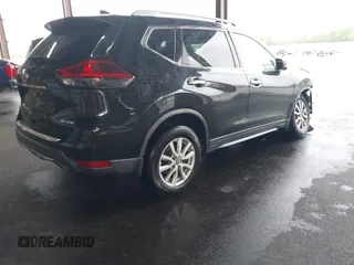 2018 Nissan Rogue SV with VIN KNMAT2MV8JP597520, listed as a IAAI auction lot 41963674 with 125,047 mi miles. Bid and sale history available at carsss.com. Image 4.