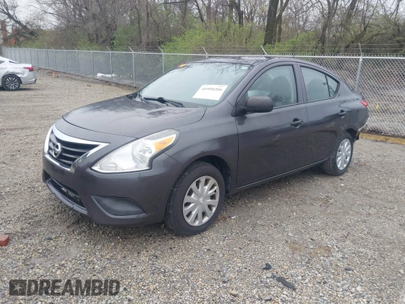2015 Nissan Versa SV with VIN 3N1CN7AP6FL915324, listed as a IAAI auction lot 41950266 with 114,006 mi miles. Bid and sale history available at carsss.com. Image 2.