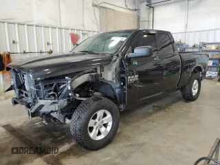 2019 Ram 1500 Big Horn z VIN 1C6RR7GT9KS553105, wystawiony jako Copart lot #53932195 z przebiegiem 162 423 mil mil oraz Szkoda całkowita • Salvage title. Historia ofert i sprzedaży dostępna na DreamBid. Obrazek 1.