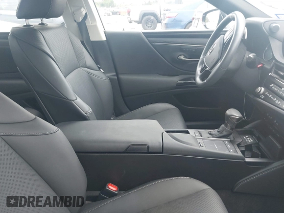 2022 Lexus ES 350 with VIN 58ADZ1B16NU125009, listed as a IAAI auction lot 42483683 with 14,082 mi miles and . Bid and sale history available at DreamBid. Image 5.