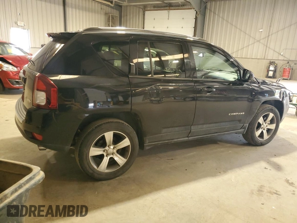 2016 Jeep Compass Latitude z VIN 1C4NJDEB3GD759975, wystawiony jako Copart lot #64731025 z przebiegiem 110 994 mil mil oraz Czysty tytuł • Clean title. Historia ofert i sprzedaży dostępna na DreamBid. Obrazek 3.