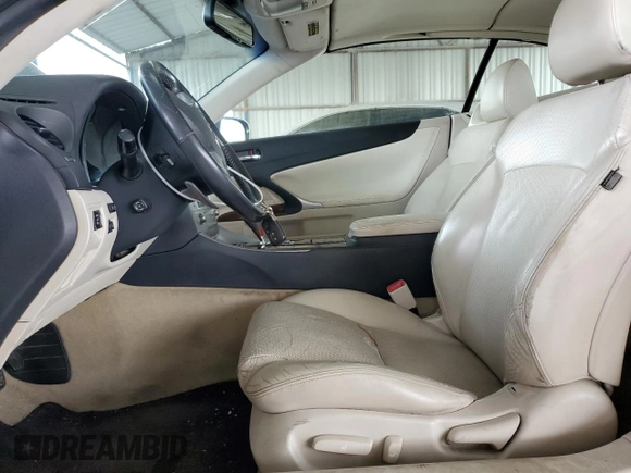 2013 Lexus IS 250 C with VIN JTHFF2C21D2529113, listed as a Copart auction lot 52416075 with 387,611 mi miles and Clean title. Bid and sale history available at DreamBid. Image 7.