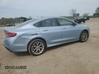2015 Chrysler 200 C z VIN 1C3CCCEG8FN664591, wystawiony jako Copart lot #54296575 z przebiegiem 192 395 mil mil oraz Szkody całkowita. Historia ofert i sprzedaży dostępna na DreamBid. Obrazek 3.
