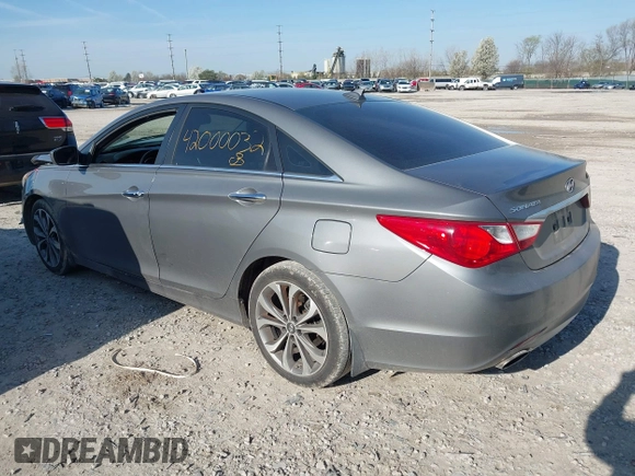 2013 Hyundai Sonata Limited with VIN 5NPEC4AB1DH585765, listed as a IAAI auction lot 42000032 with 179,490 mi miles and . Bid and sale history available at DreamBid. Image 3.